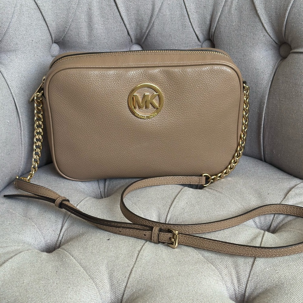 MICHAEL KORS Women's Fulton Crossbody Bag -Dark Fawn